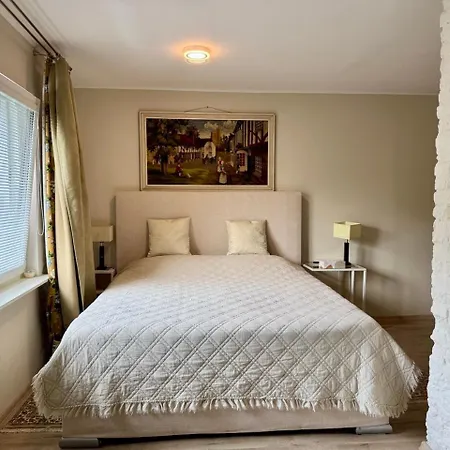 Apartman 1 *